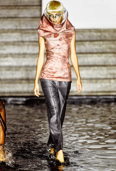 Look 50